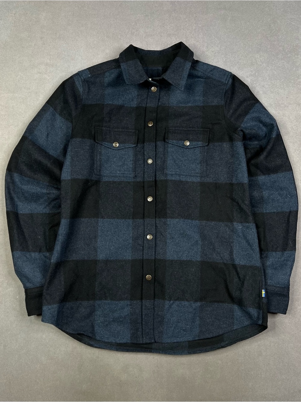 Fjallraven Men's Black & Navy Plaid Button-Down Shirt Wool